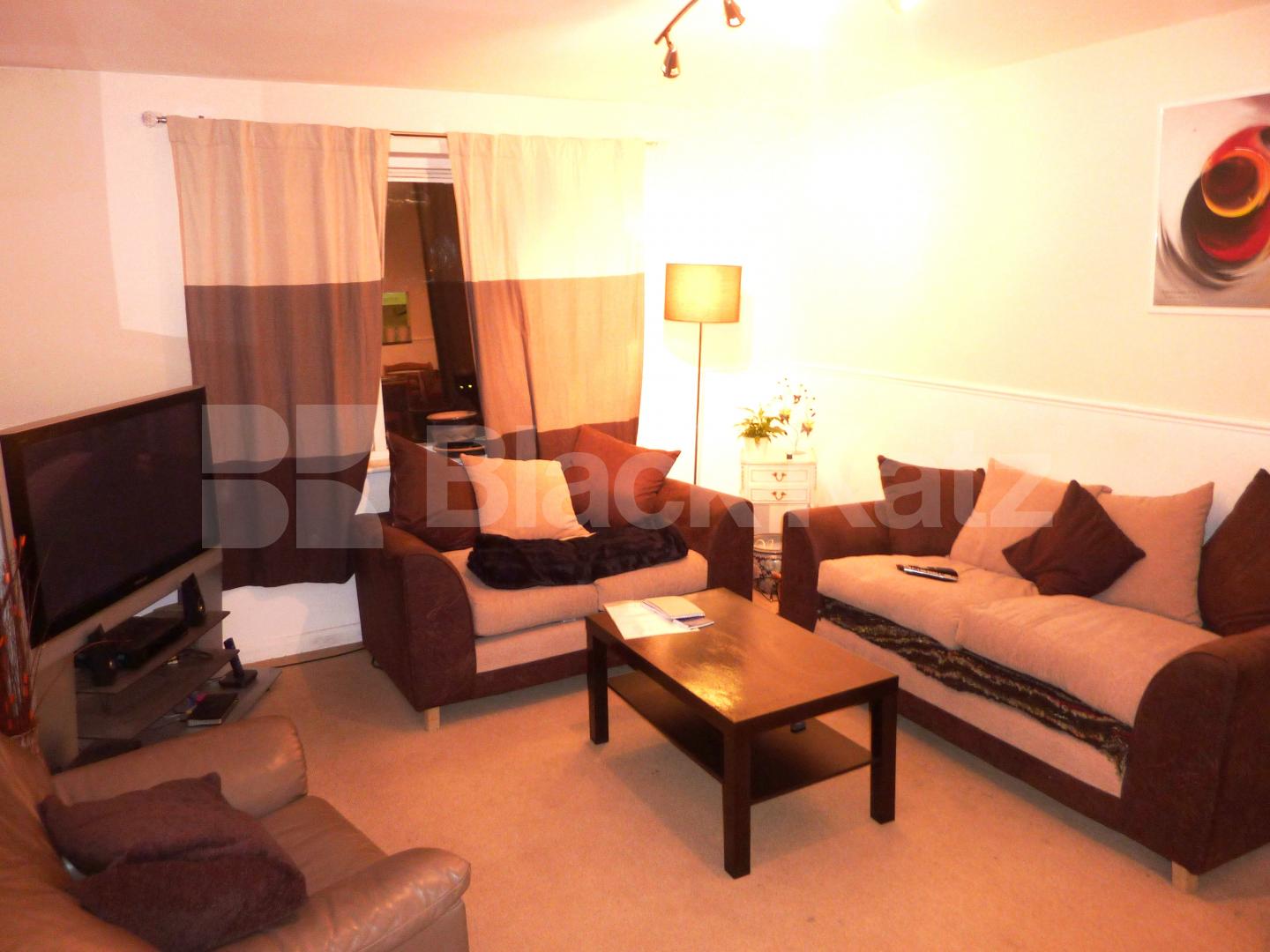 			NEW INSTRUCTION!, 2 Bedroom, 1 bath, 1 reception Flat			 Bunning Way, CALEDONIAN ROAD 